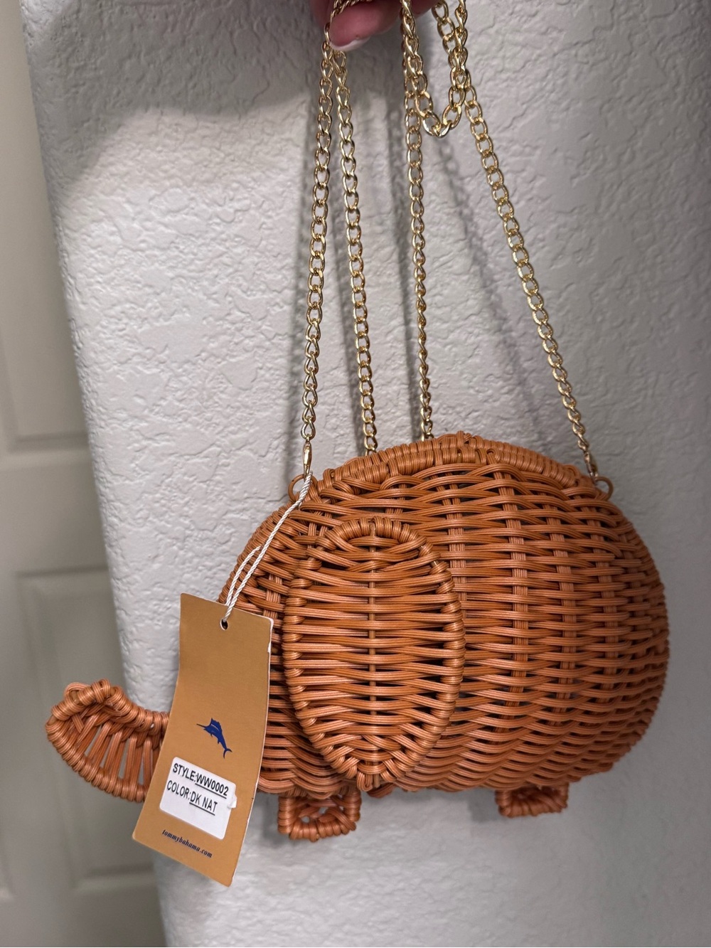 Tommy Bahama Woven Elephant Mini Crossbody in Tan with Gold Chain - Picture 3 of 6